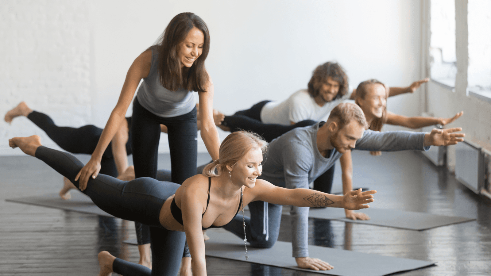 Học huấn luyện viên Yoga cần hưỡng dẫn cho toàn bộ người tập
