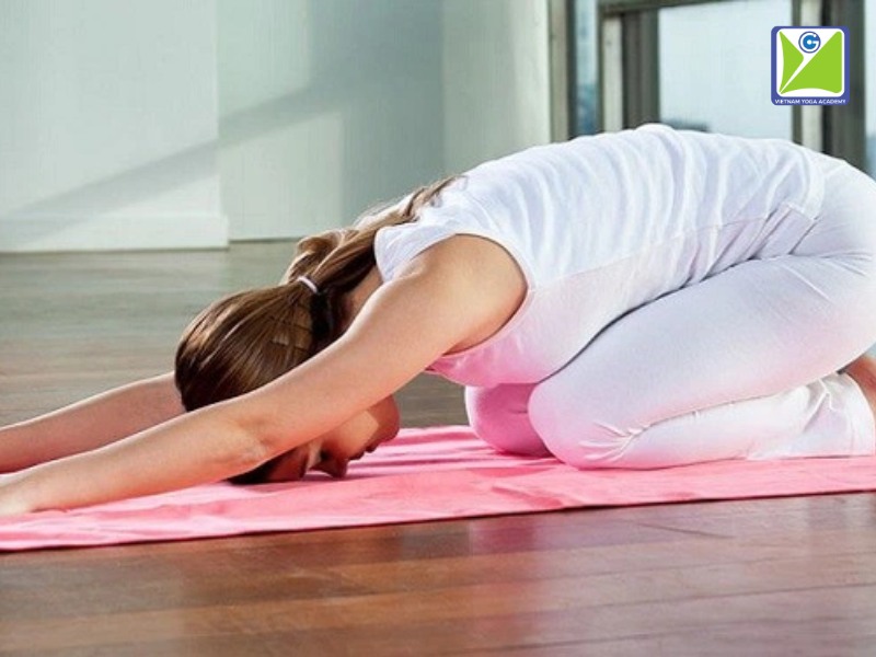 Tu-the-em-be-trong-yoga-chua-thoai-hoa-dot-song-co